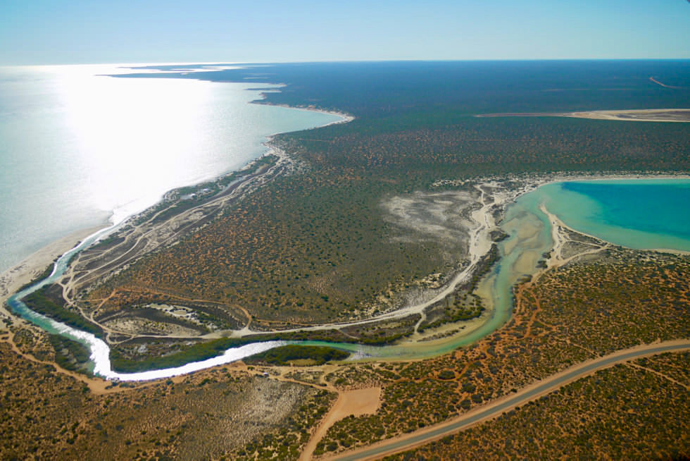 Shark Bay Scenic Flight - Mündungsgebiet Little Lagoon von oben - Denham - Western Australia