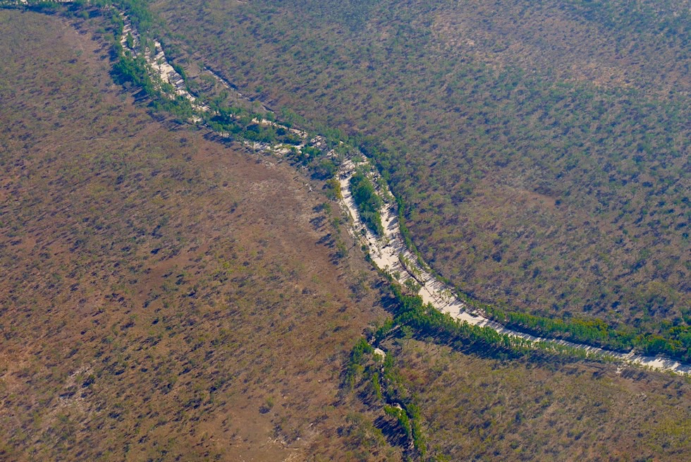 Kimberley Outback - Ausgetrocknetes Flussbett aus der Vogelperspektive - Western Australia