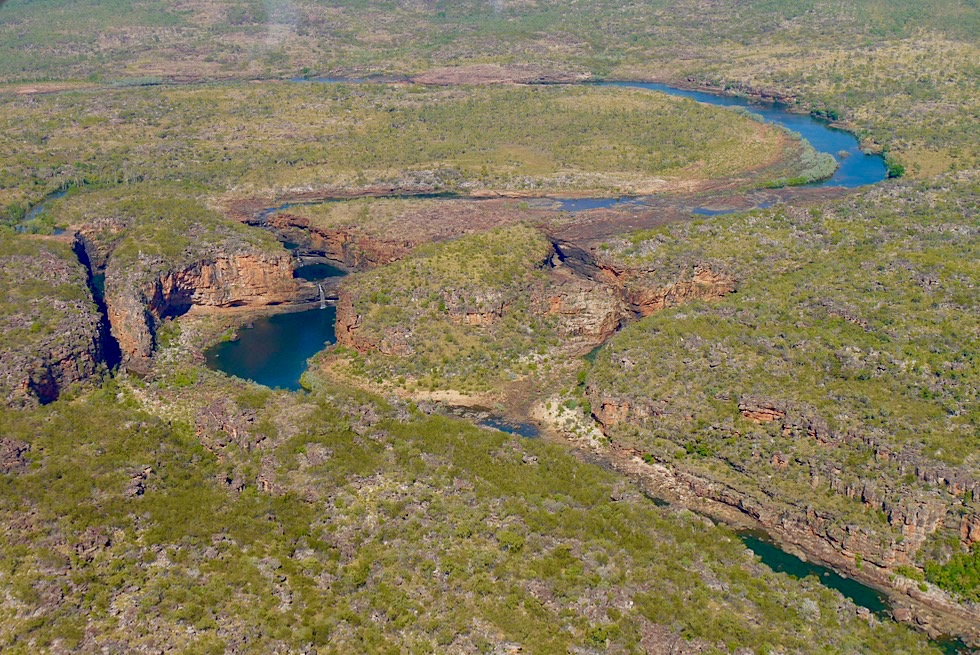 Mitchell Falls - Vogelperspektive aus der Entfernung - Outback Kimberley - Western Australia