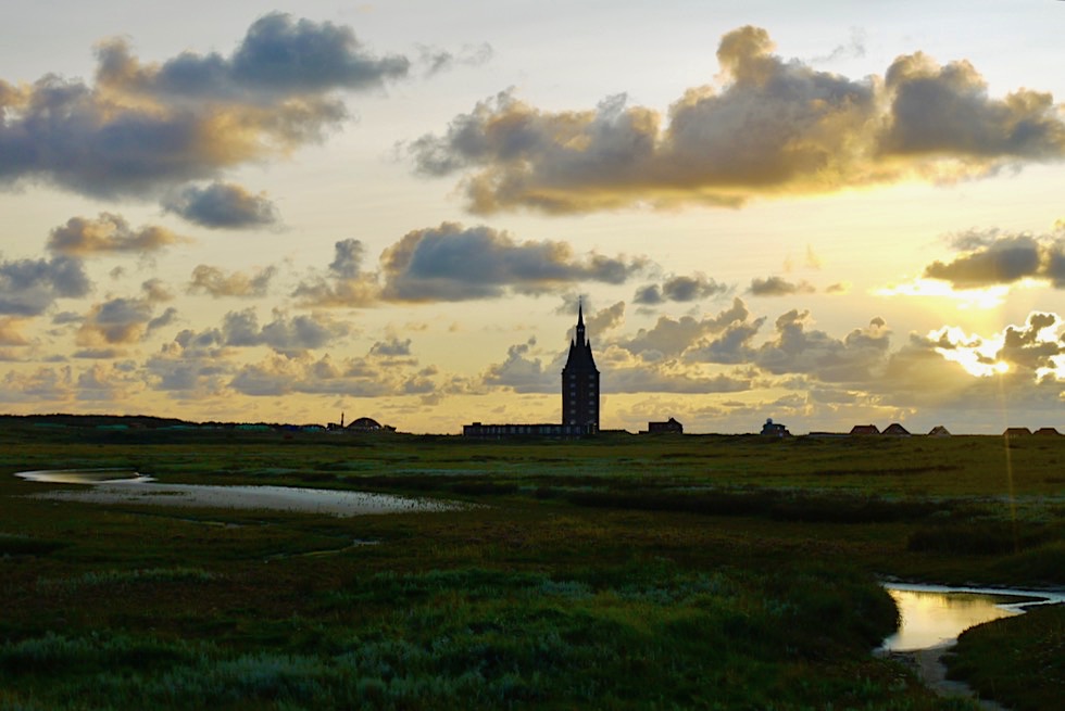 Wangerooge - Faszinierende Stimmung: Wahrzeichen Westturm im Abendlicht - Ostfriesische Inseln - Nationalpark Wattenmeer & Nordsee