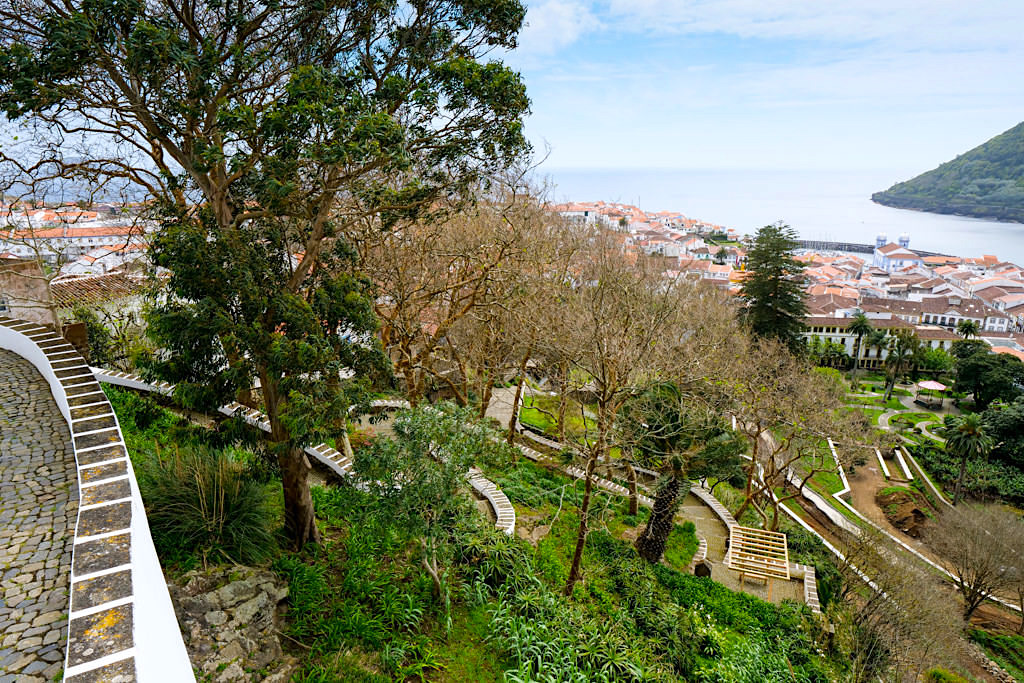 Wunderschöne grüne Oase mit Ausblick: Jardim Publico oder Jardim Duque da Terceira - Angra do Heroismo - Azoren