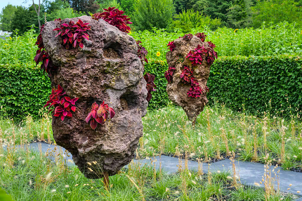 Saisonale Gärten - Kunstprojekt "Fremde Welten" ein jährlich wechselndes Highlight der Blumeninsel Mainau - Baden-Württemberg